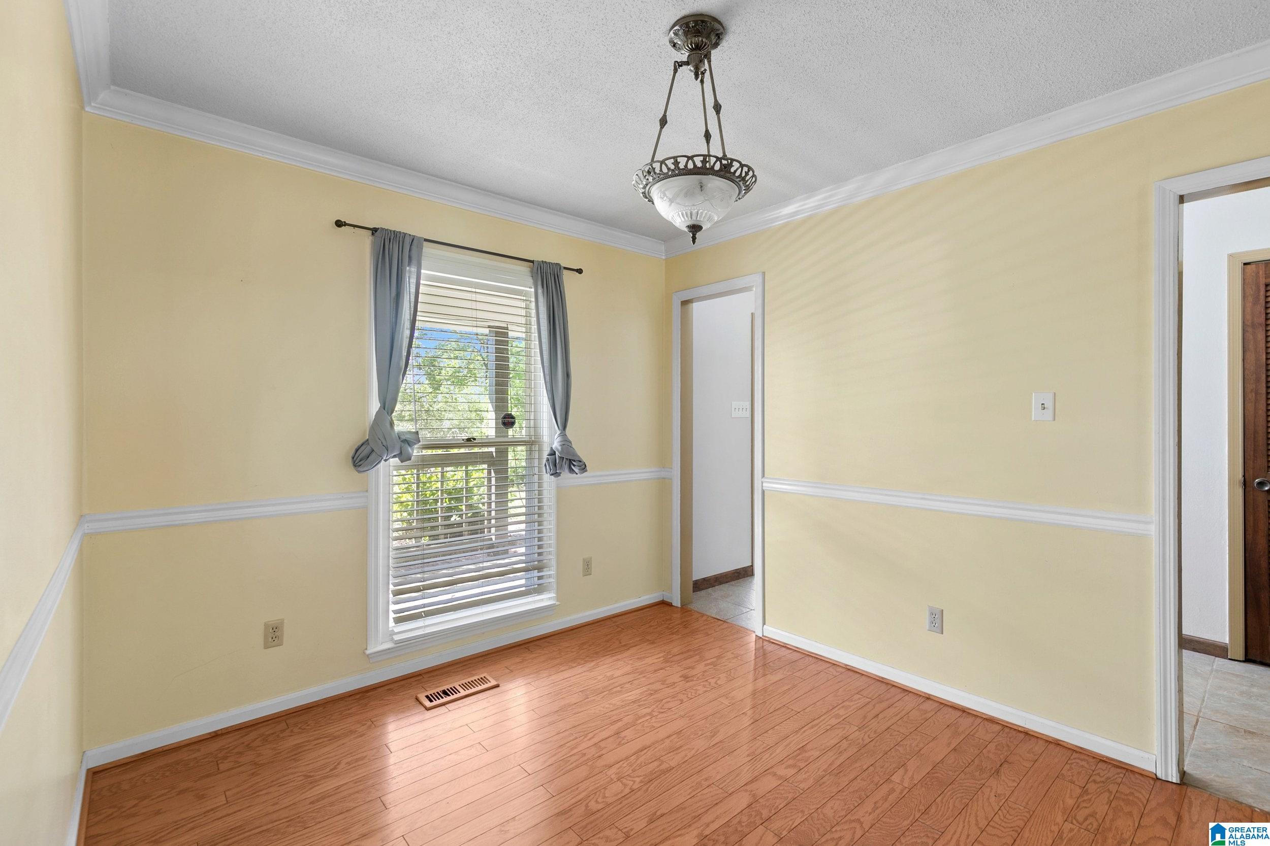 4949 South Shades Crest Road Helena, AL 35022 - Photo 7 of 27