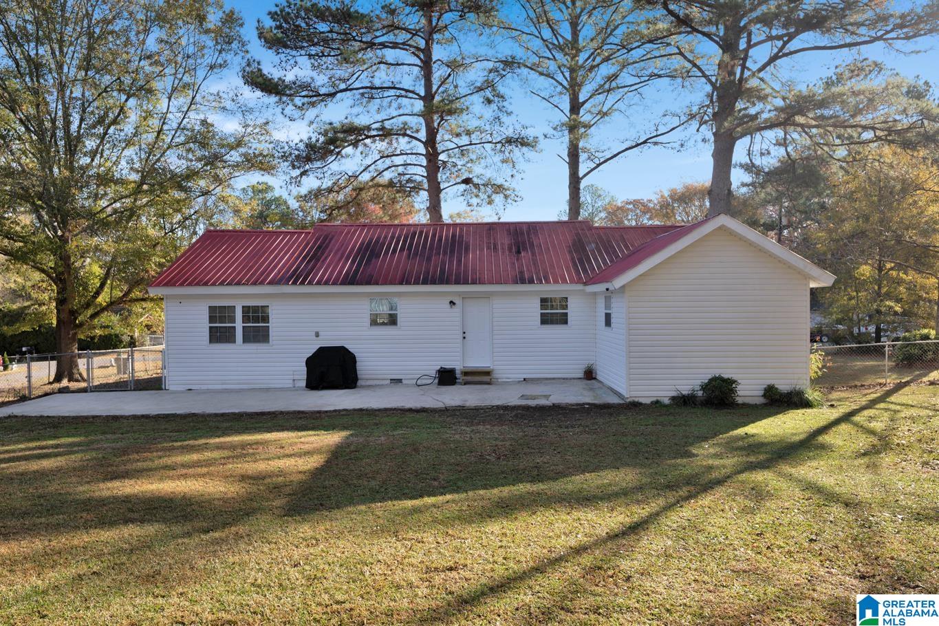119 Oak Drive Jasper, AL 35501 - Photo 4 of 27