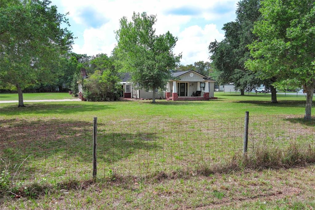 665 Lake Mills Road Chuluota, FL 32766 - Photo 2 of 46