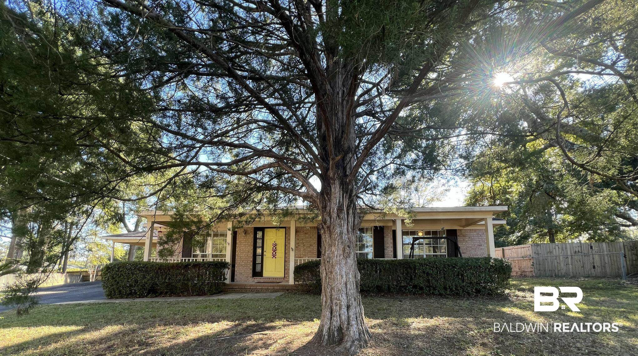 110 Virginia Circle Daphne, AL 36526 - Photo 1 of 23