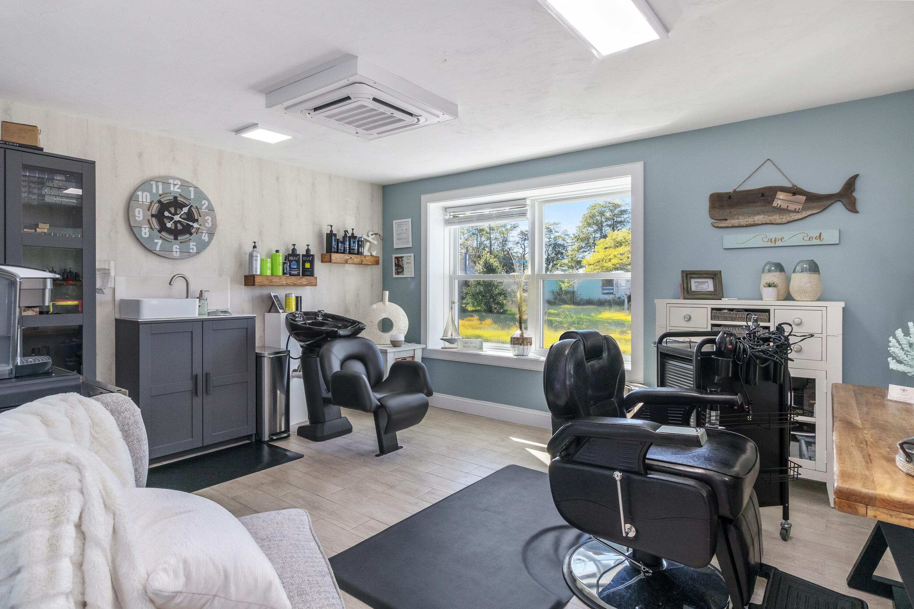 712 Main Street Hyannis, MA 02601 - Photo 54 of 88 Private Suite 6