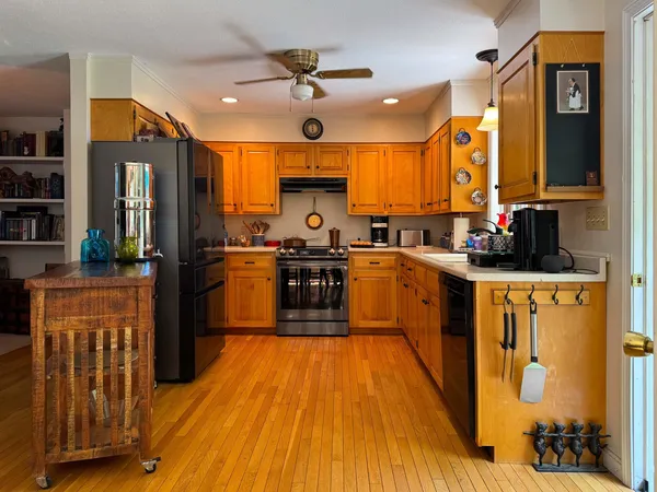 $779,000 | 399 Shaker Boulevard, Enfield, NH 03748