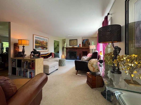 $779,000 | 399 Shaker Boulevard, Enfield, NH 03748