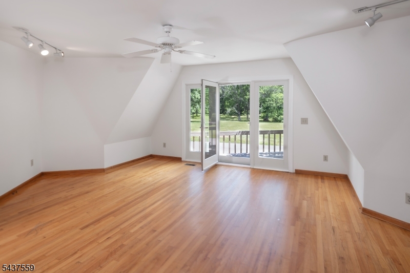 20 Sand Hill Road Flemington, NJ 08822 - Photo 9 of 32