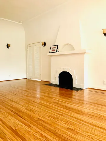 $4,995 | 2779 Lakewood Avenue North, Los Angeles, CA 90039