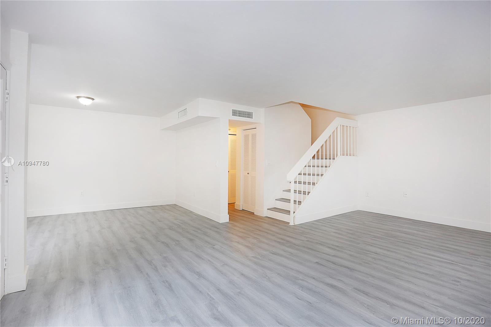 4702 Southwest 67th Avenue, Unit O7 Miami, FL 33155 - Photo 11 of 33