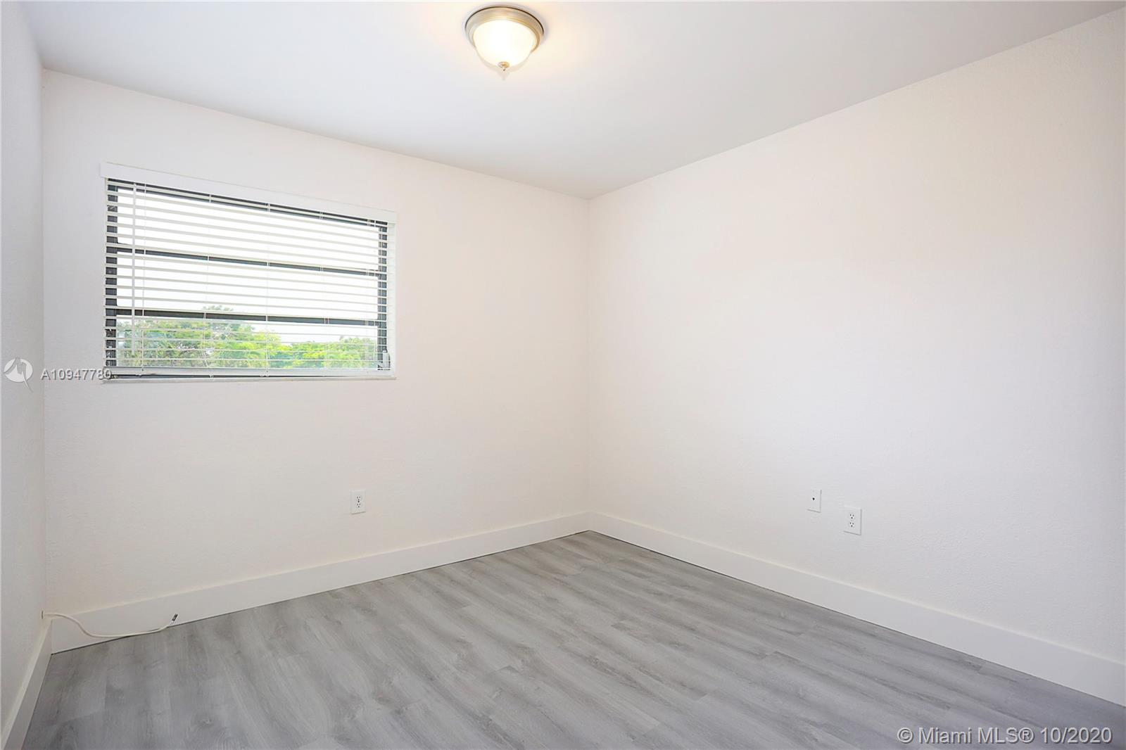 4702 Southwest 67th Avenue, Unit O7 Miami, FL 33155 - Photo 25 of 33
