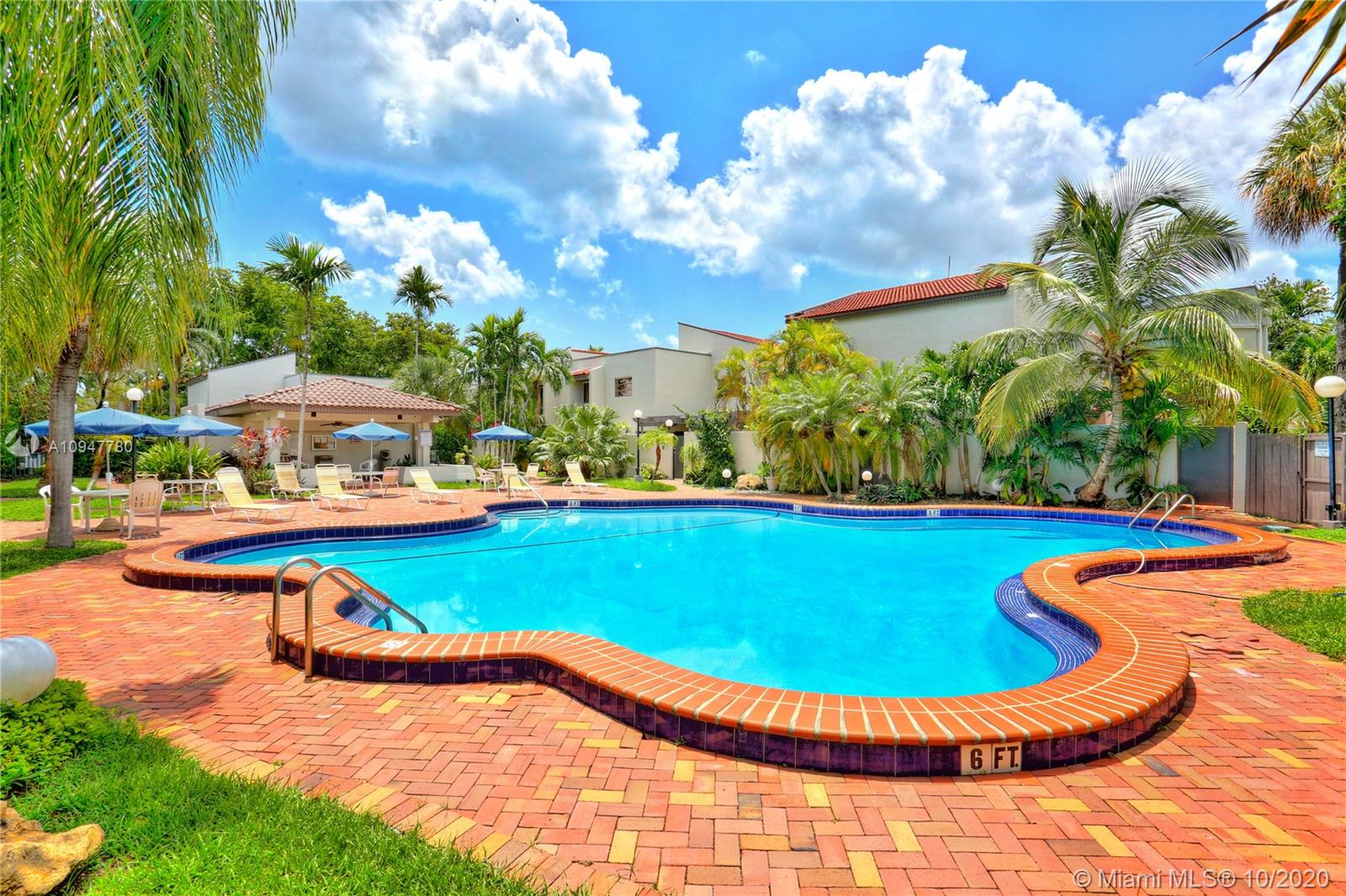 4702 Southwest 67th Avenue, Unit O7 Miami, FL 33155 - Photo 32 of 33