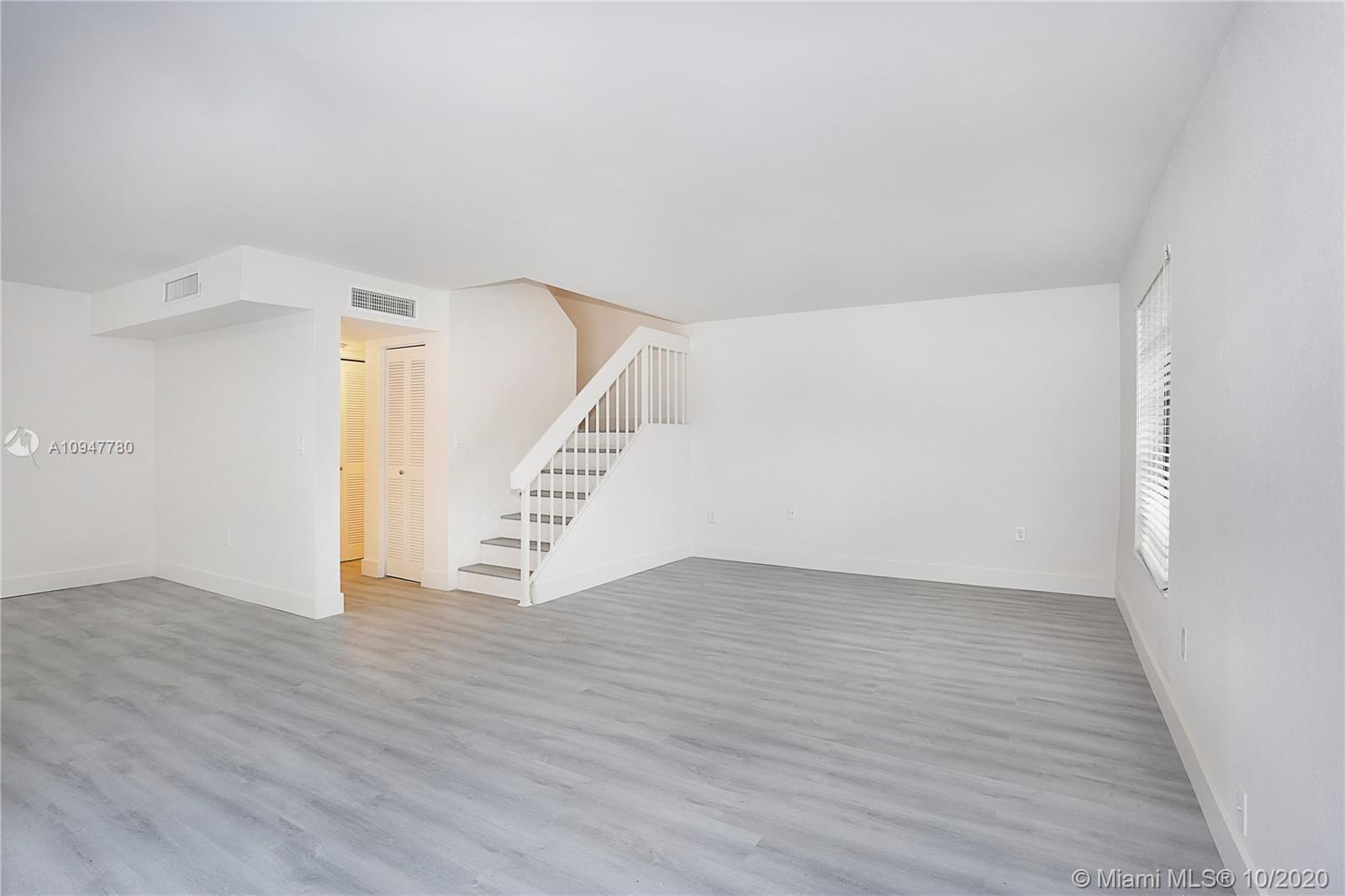 4702 Southwest 67th Avenue, Unit O7 Miami, FL 33155 - Photo 10 of 33