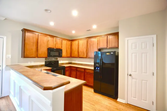 $3,450 | 1402 Hamlin Park Circle, Mount Pleasant, SC 29466