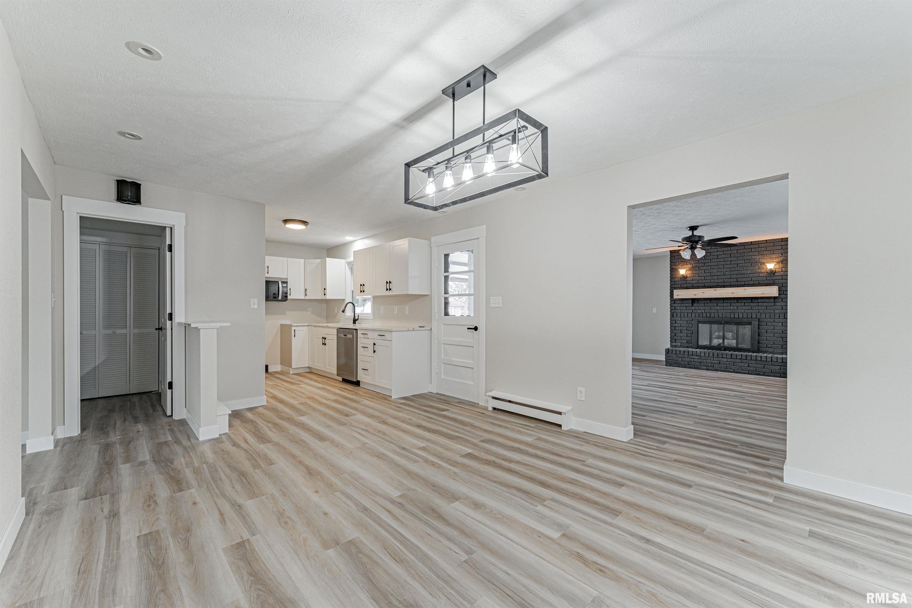 6 Rigg Drive Lincoln, IL 62656 - Photo 11 of 31