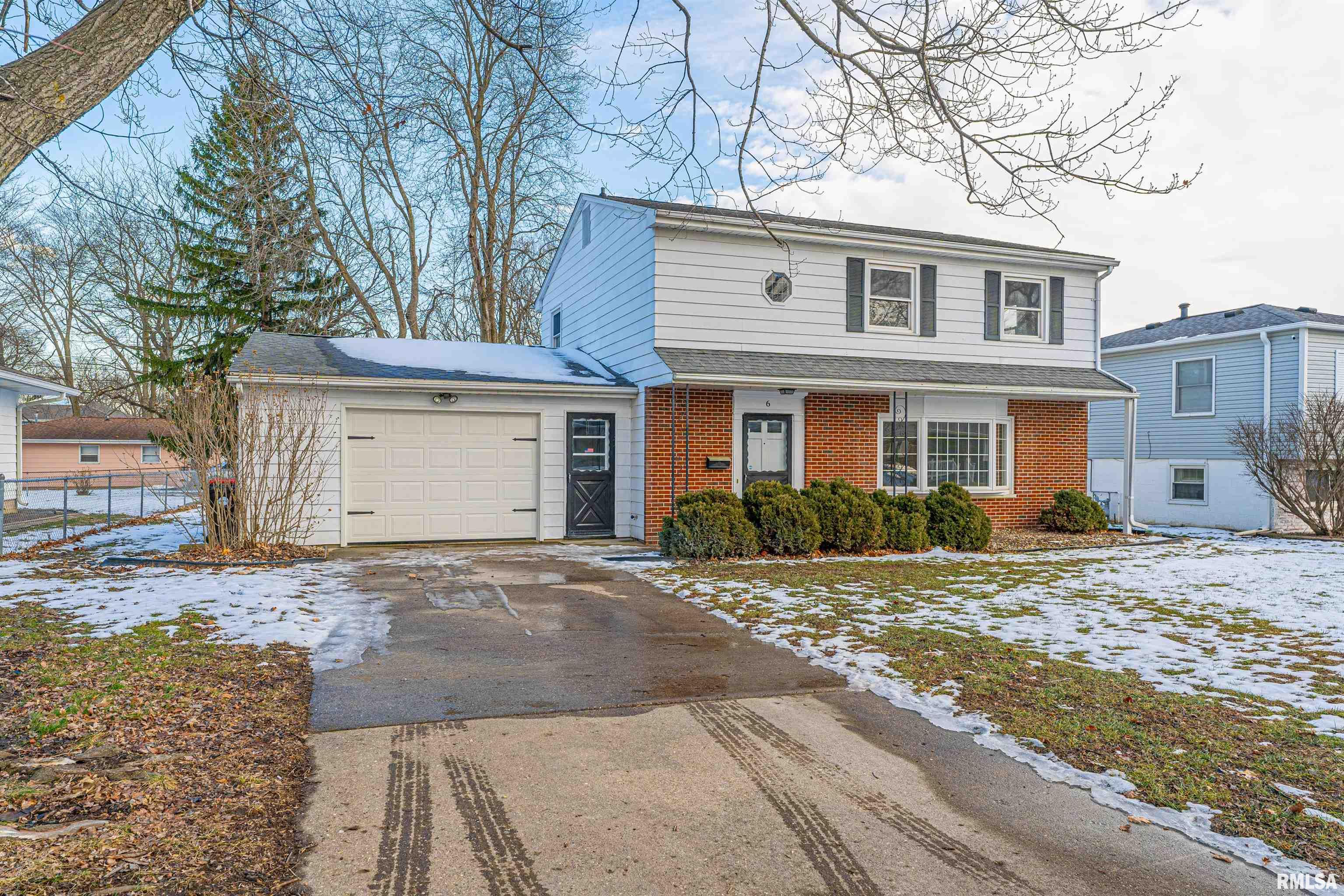 6 Rigg Drive Lincoln, IL 62656 - Photo 2 of 31