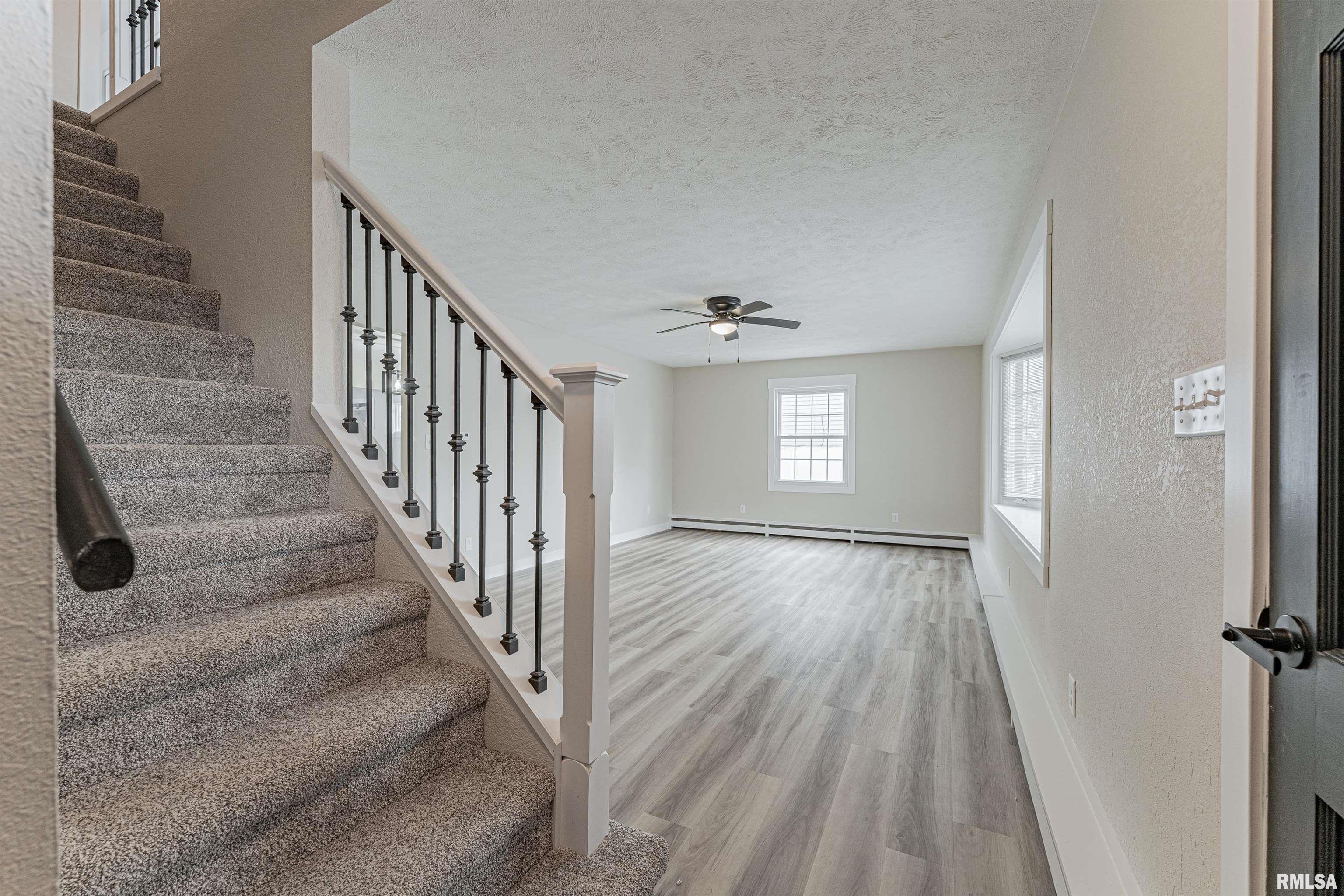 6 Rigg Drive Lincoln, IL 62656 - Photo 3 of 31