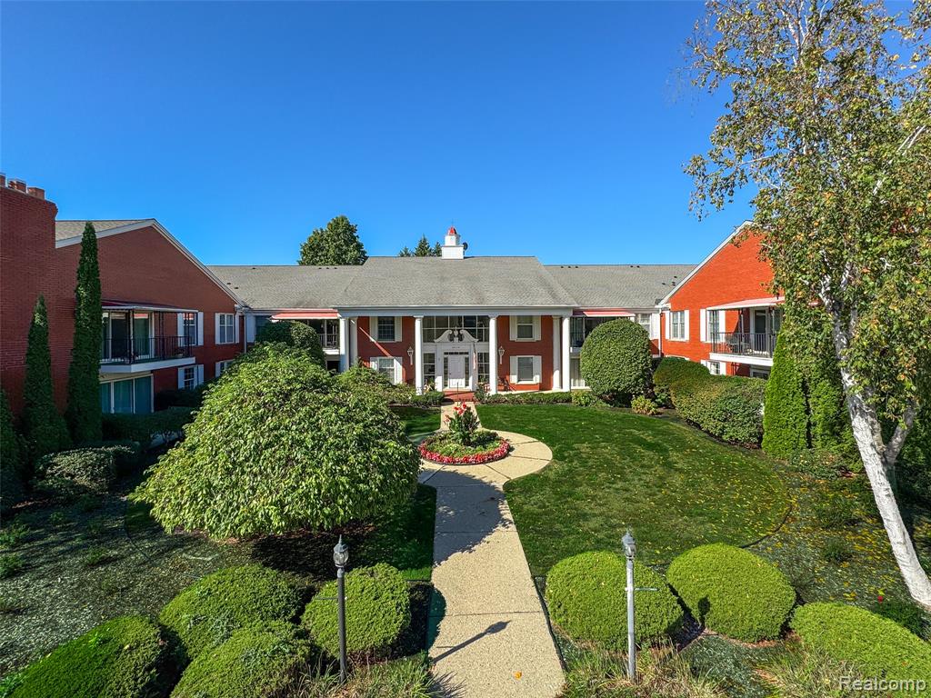 19710 West 13 Mile Road, Unit 108 Beverly Hills, MI 48025 - Photo 42 of 48