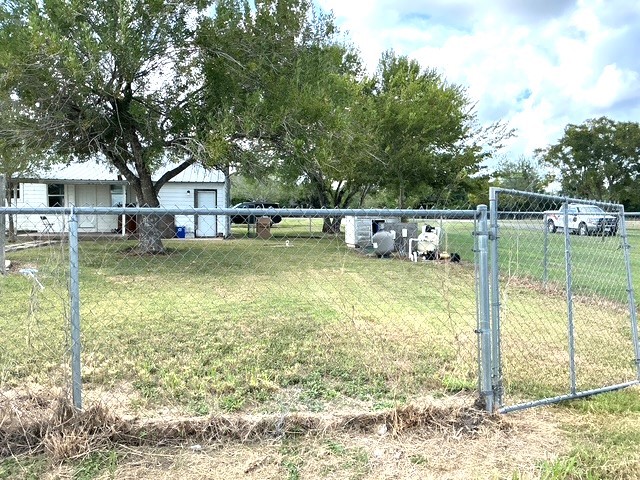145 Churchill Road Woodsboro, TX 78393 - Photo 11 of 23 Pool Equipment