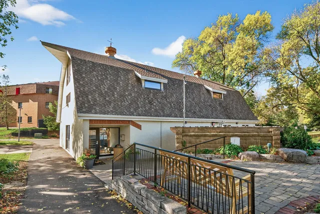 $425,000 | 8945 Preserve Boulevard, Eden Prairie, MN 55347