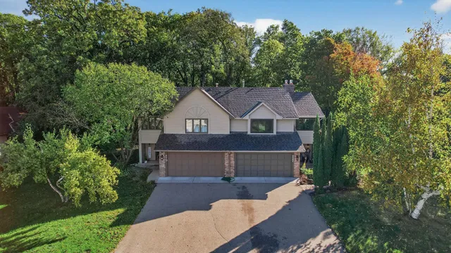 $425,000 | 8945 Preserve Boulevard, Eden Prairie, MN 55347