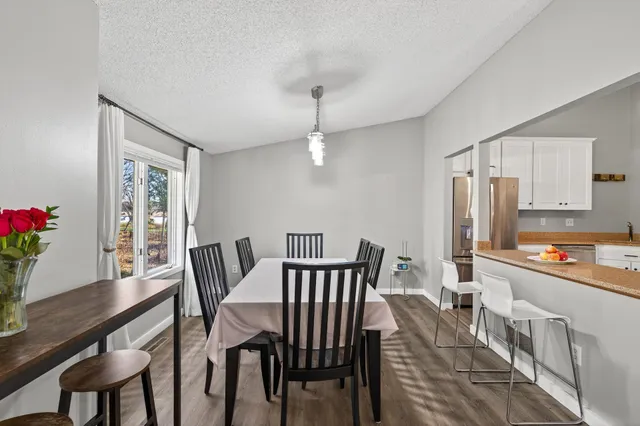 $425,000 | 8945 Preserve Boulevard, Eden Prairie, MN 55347