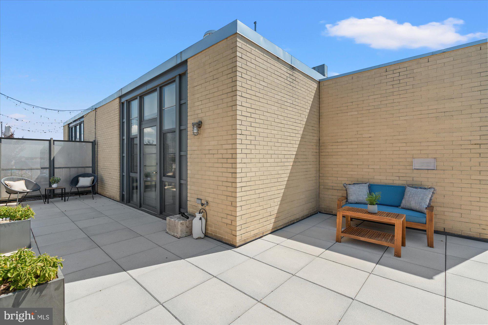 2125 14th Street Northwest, Unit 915 Washington, DC 20009 - Photo 24 of 28 Multiple outdoor seating areas