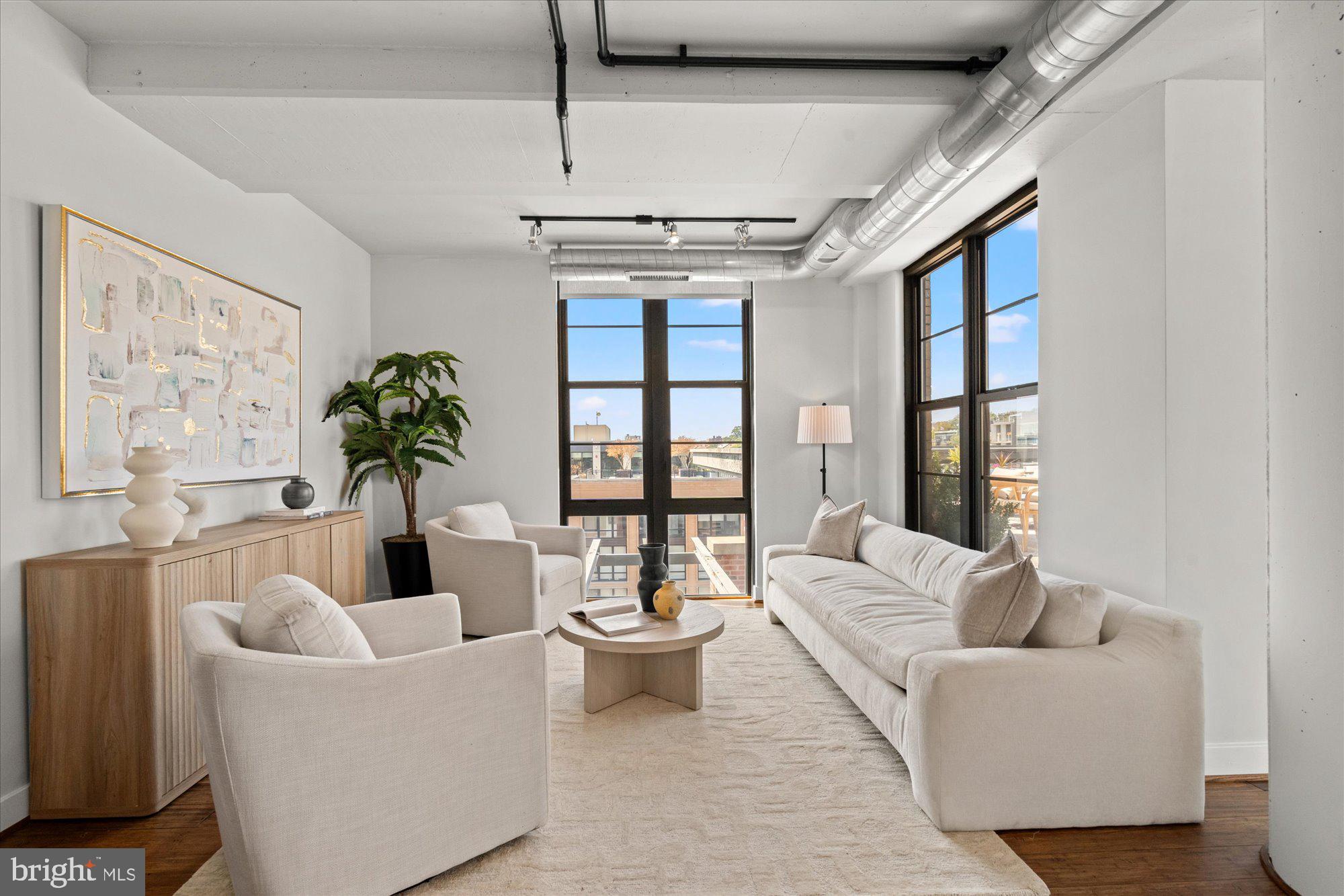 2125 14th Street Northwest, Unit 915 Washington, DC 20009 - Photo 6 of 28 Incredible indoor and outdoor entertaining