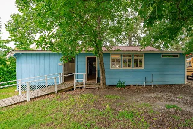 $575,000 | 1242 Highway 64, Ocoee, TN 37361