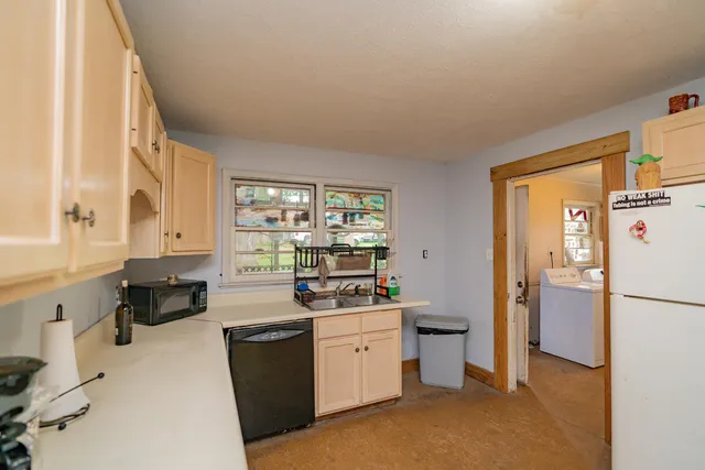 $575,000 | 1242 Highway 64, Ocoee, TN 37361