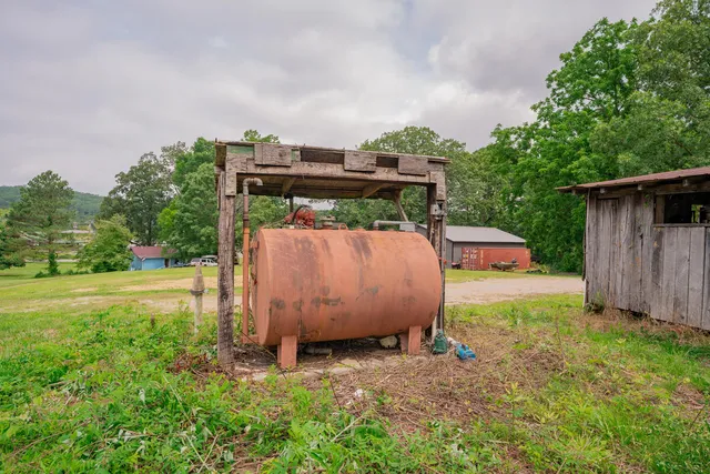 $575,000 | 1242 Highway 64, Ocoee, TN 37361