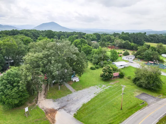 $575,000 | 1242 Highway 64, Ocoee, TN 37361