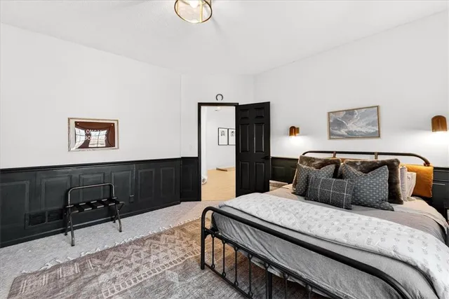 $1,095,000 | 10125 West 149th Terrace, Overland Park, KS 66221