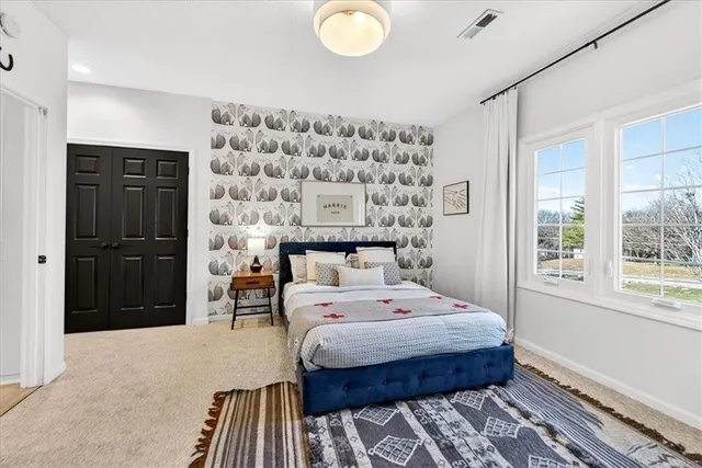 $1,095,000 | 10125 West 149th Terrace, Overland Park, KS 66221