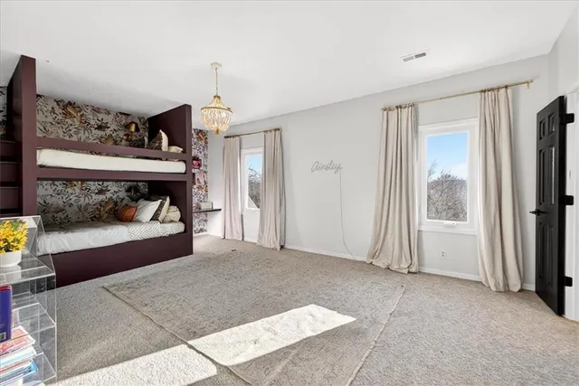 $1,095,000 | 10125 West 149th Terrace, Overland Park, KS 66221