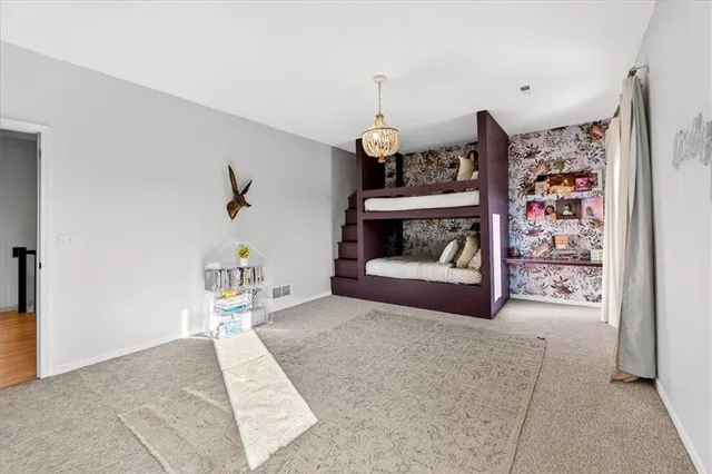 $1,095,000 | 10125 West 149th Terrace, Overland Park, KS 66221