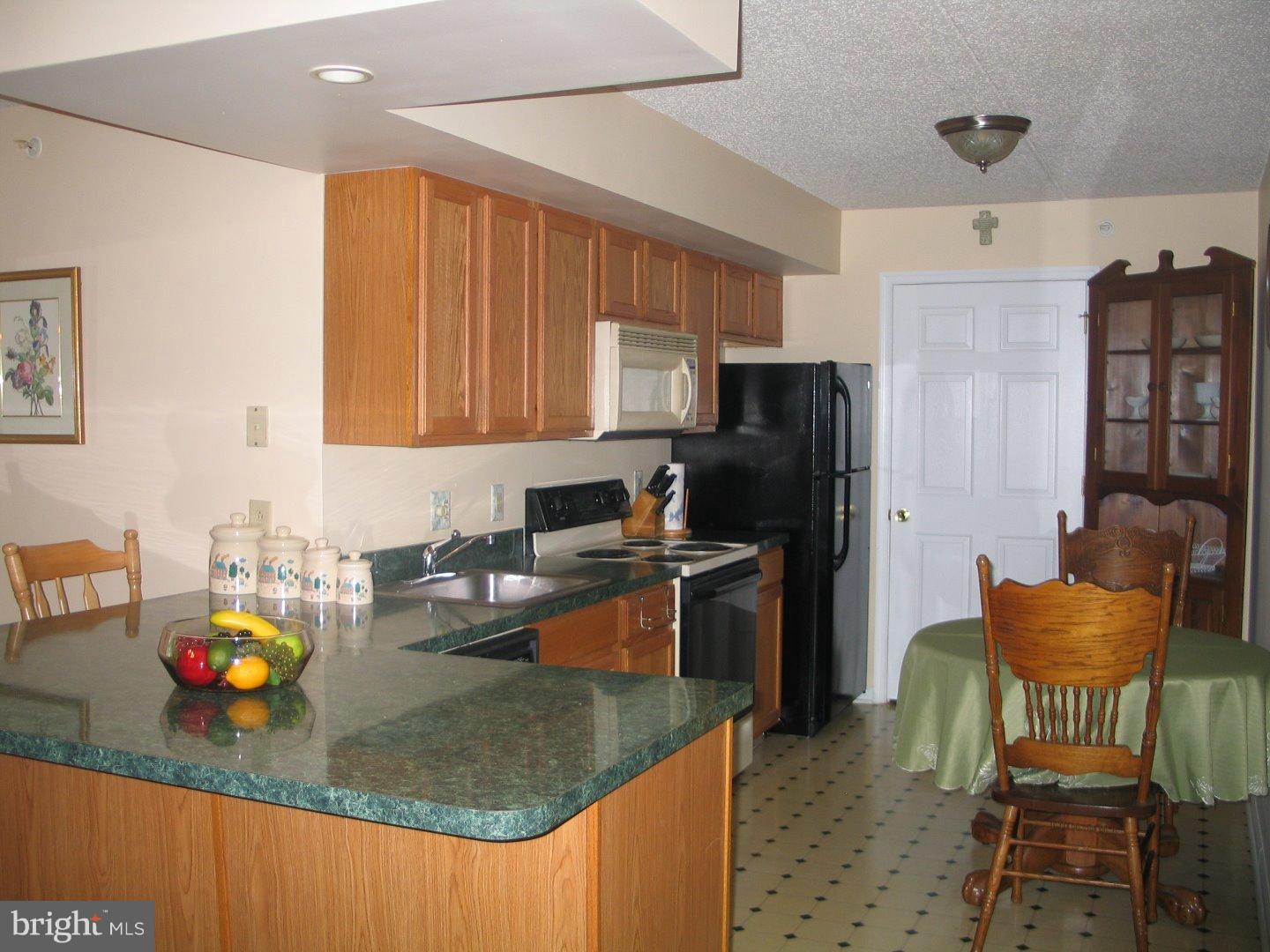 325 Brandon Road Jeffersonville, PA 19403 - Photo 5 of 11 Kitchen
