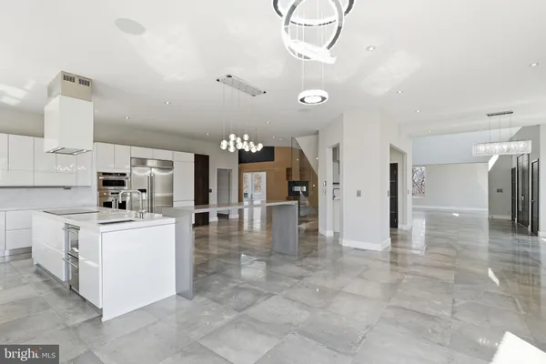 $2,600,000 | 6600 Reserves Hill Court, Annandale, VA 22003