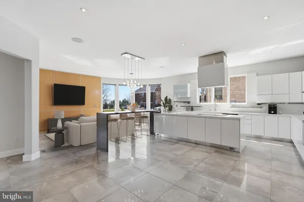 $2,600,000 | 6600 Reserves Hill Court, Annandale, VA 22003