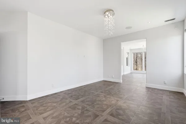 $2,600,000 | 6600 Reserves Hill Court, Annandale, VA 22003