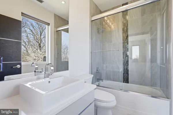 $2,600,000 | 6600 Reserves Hill Court, Annandale, VA 22003