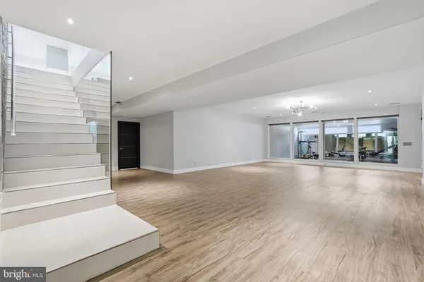 $2,600,000 | 6600 Reserves Hill Court, Annandale, VA 22003