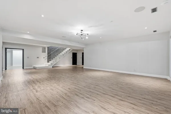 $2,600,000 | 6600 Reserves Hill Court, Annandale, VA 22003