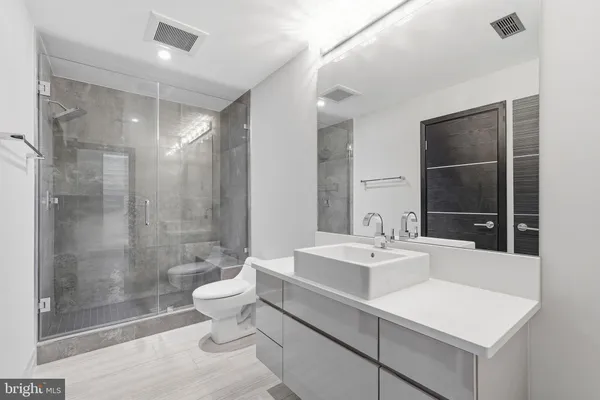 $2,600,000 | 6600 Reserves Hill Court, Annandale, VA 22003