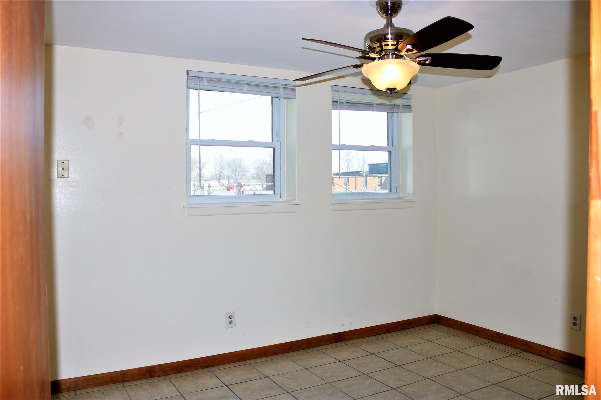 2628 East Griffiths Avenue Springfield, IL 62702 - Photo 14 of 19 Gallery Image 14