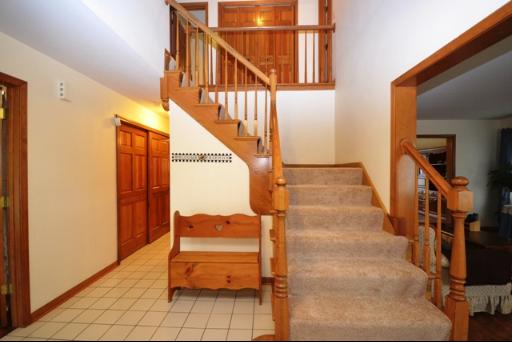 1860 Lisson Road Naperville, IL 60565 - Photo 3 of 16 a view of entryway