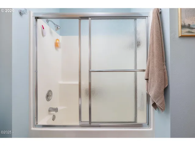 $475,000 | 3461 Northwest Lee Avenue, Lincoln City, OR 97367