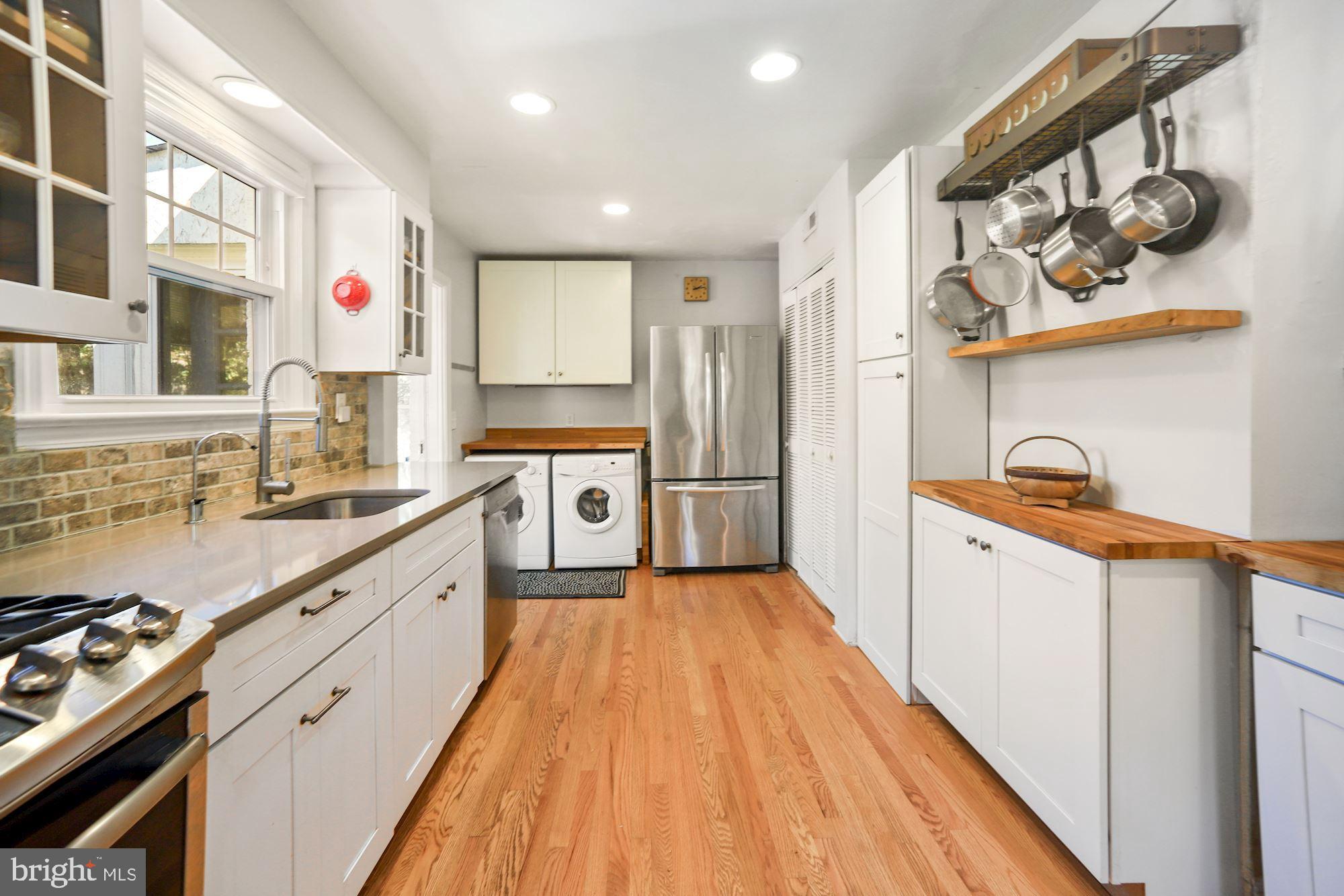 6201 Wedgewood Road Bethesda, MD 20817 - Photo 11 of 31 Kitchen