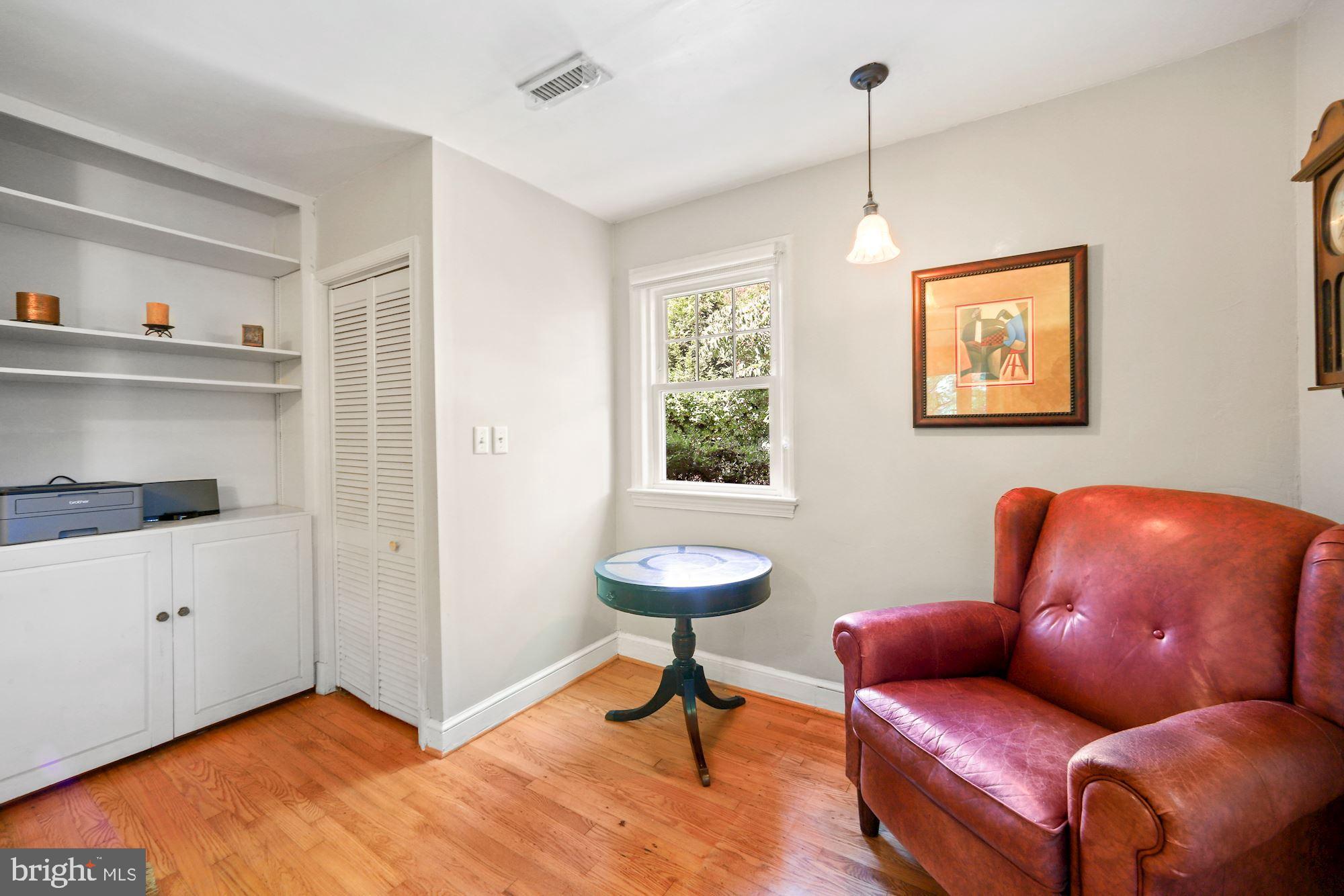 6201 Wedgewood Road Bethesda, MD 20817 - Photo 22 of 31 Primary Bedroom with En Suite