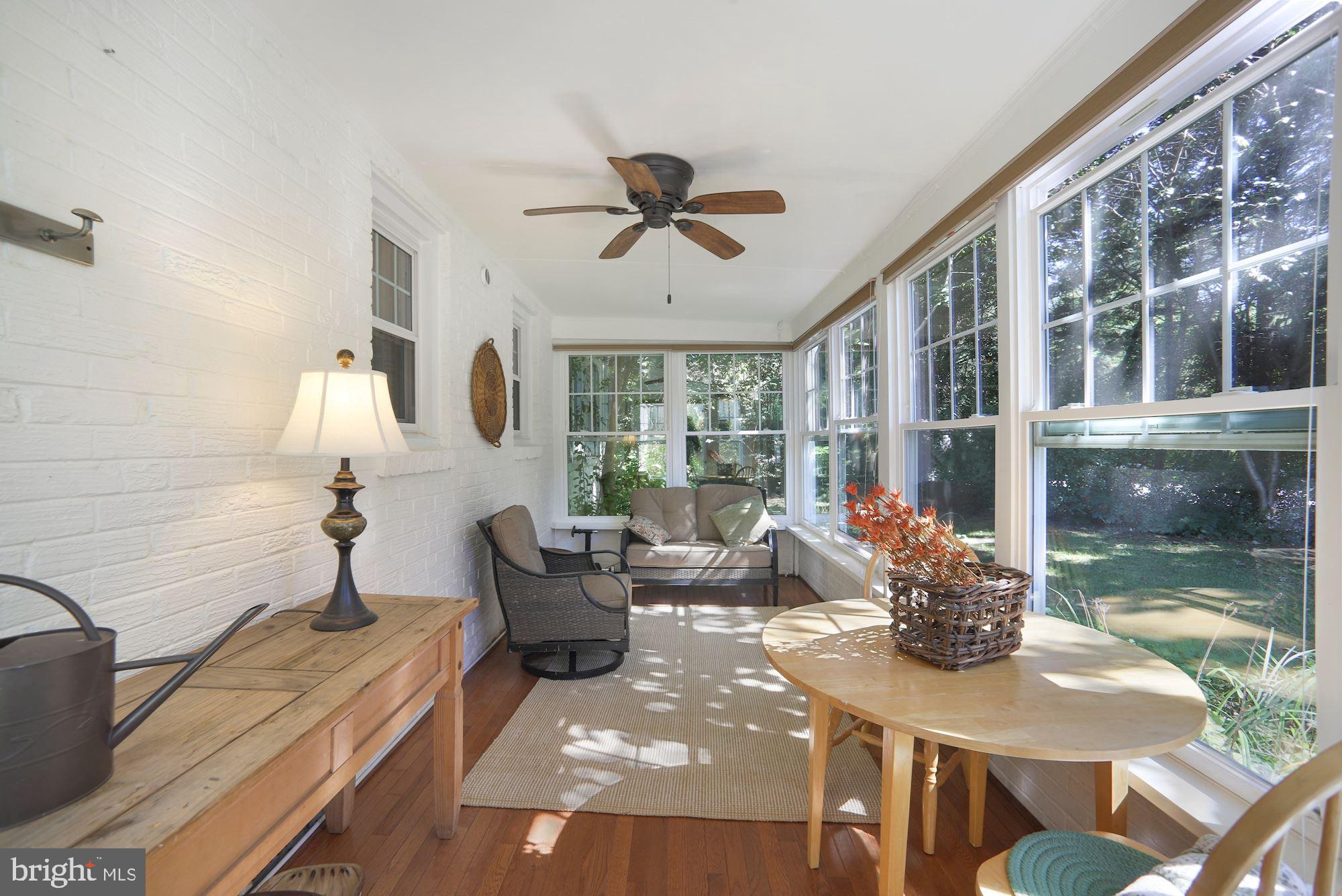 6201 Wedgewood Road Bethesda, MD 20817 - Photo 4 of 31 Enclosed Porch