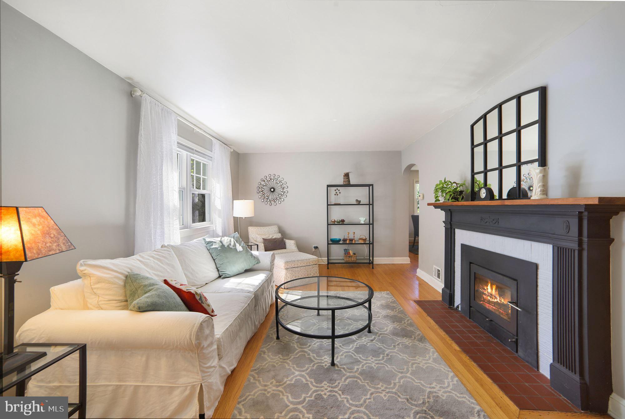 6201 Wedgewood Road Bethesda, MD 20817 - Photo 6 of 31 With Fireplace
