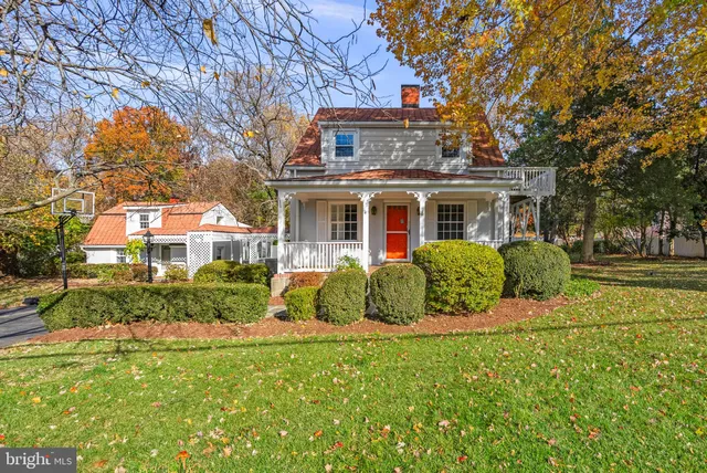 $4,500 | 10130 Blake Lane, Oakton, VA 22124