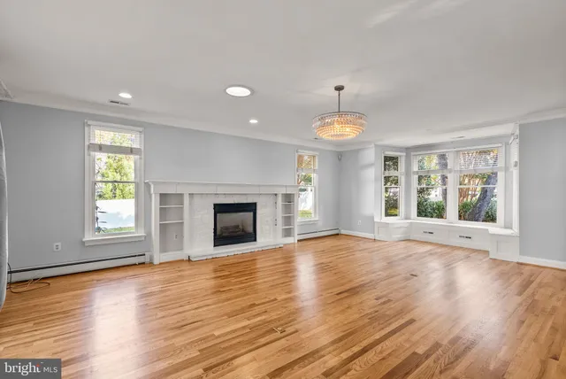 $4,500 | 10130 Blake Lane, Oakton, VA 22124