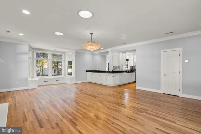 $4,500 | 10130 Blake Lane, Oakton, VA 22124